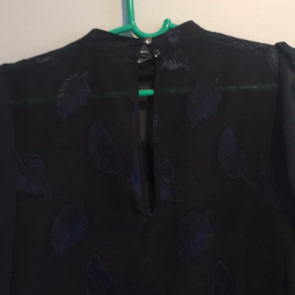 Dress - Picture 5 of 7